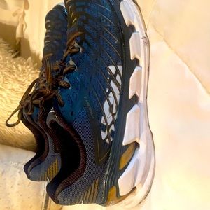 Great shoes, little wear, still have lots of use.
